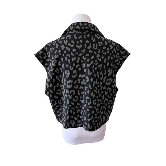 Lavish Black Grey Cropped Leopard Print Jacket Vest sz MEDIUM NWT - Picture 3 of 10